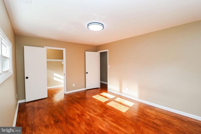 2198 GALE DR, Harrisburg, PA 17110