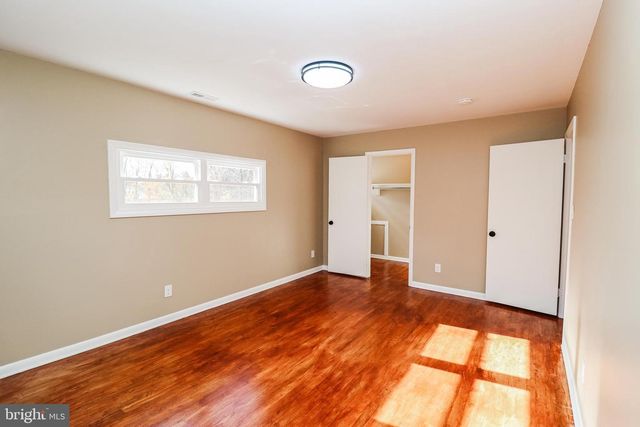 2198 GALE DR, Harrisburg, PA 17110