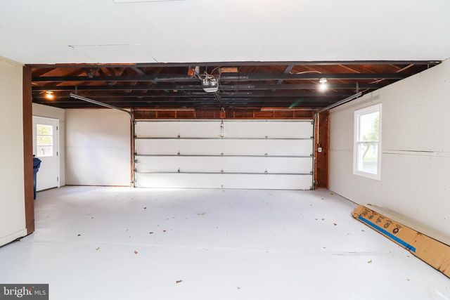 2198 GALE DR, Harrisburg, PA 17110