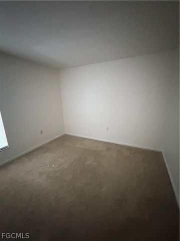 8867 Somerset BLVD, Fort Myers, FL 33919