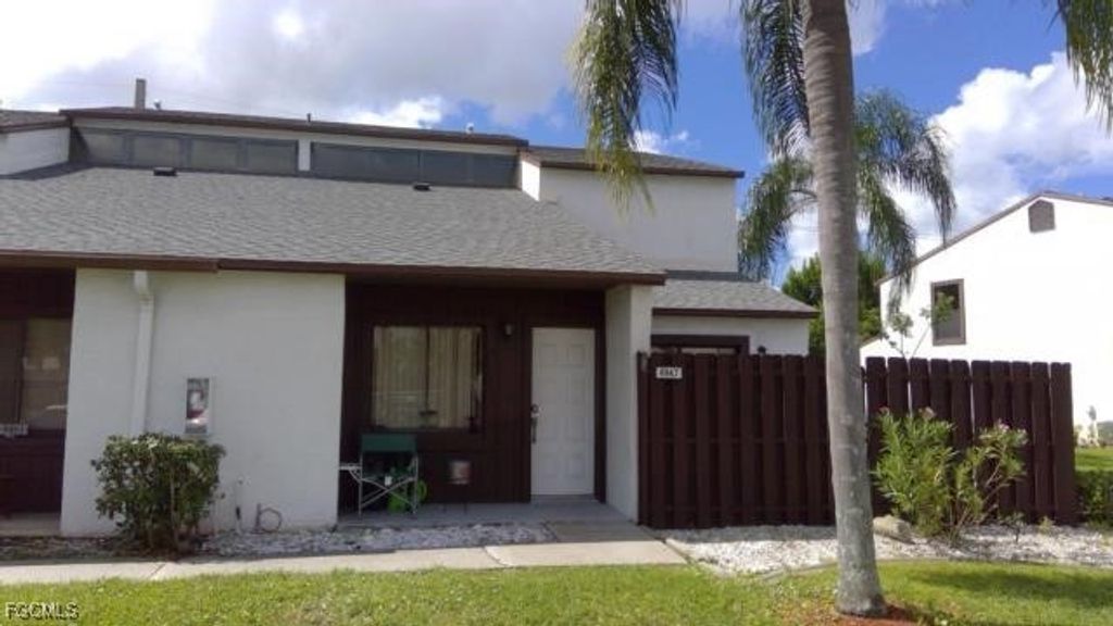 8867 Somerset BLVD, Fort Myers, FL 33919