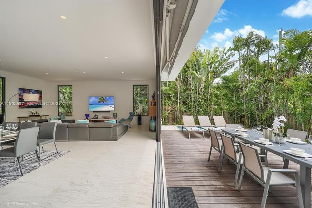 7501 Coquina Dr, North Bay Village, FL 33141