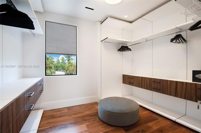 7501 Coquina Dr, North Bay Village, FL 33141