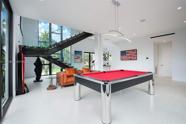 7501 Coquina Dr, North Bay Village, FL 33141