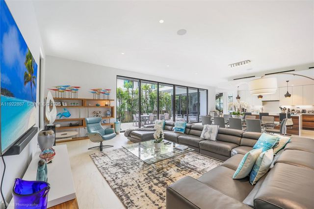 7501 Coquina Dr, North Bay Village, FL 33141