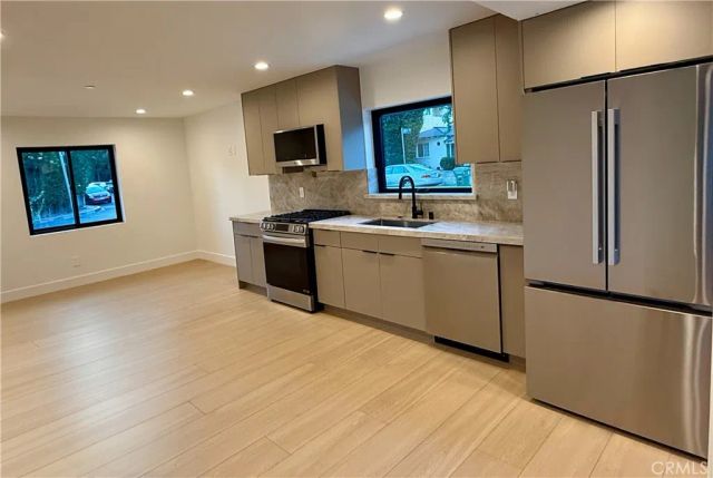 12820 Bloomfield Street, Studio City, CA 91604