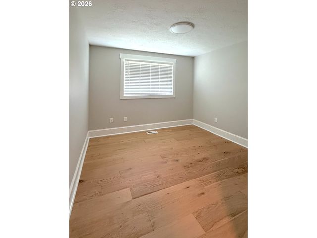 189 CRESTWOOD St, Fairview, OR 97024