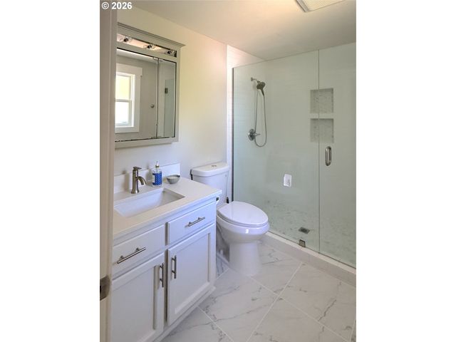 189 CRESTWOOD St, Fairview, OR 97024
