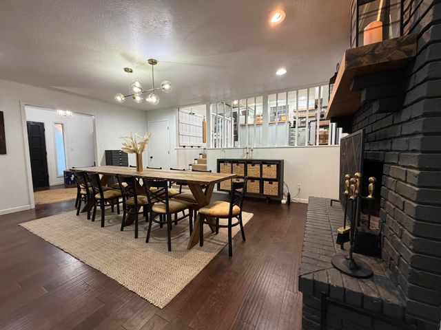 2013 E Swallow Street, Springfield, MO 65804