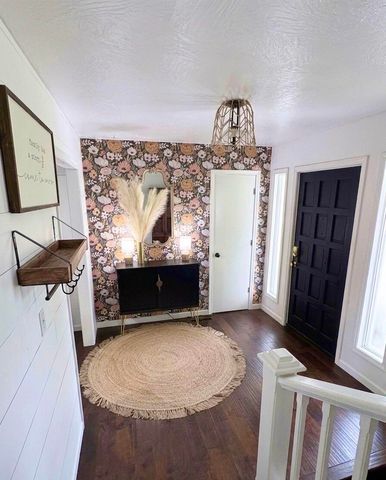 2013 E Swallow Street, Springfield, MO 65804