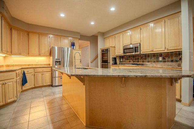 13856 Essex Trail, Apple Valley, MN 55124