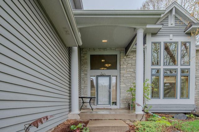 13856 Essex Trail, Apple Valley, MN 55124