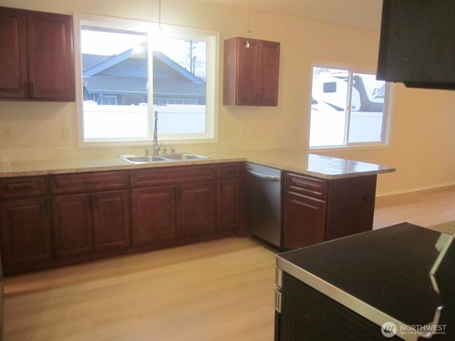 506 S Maple Street, Kelso, WA 98626