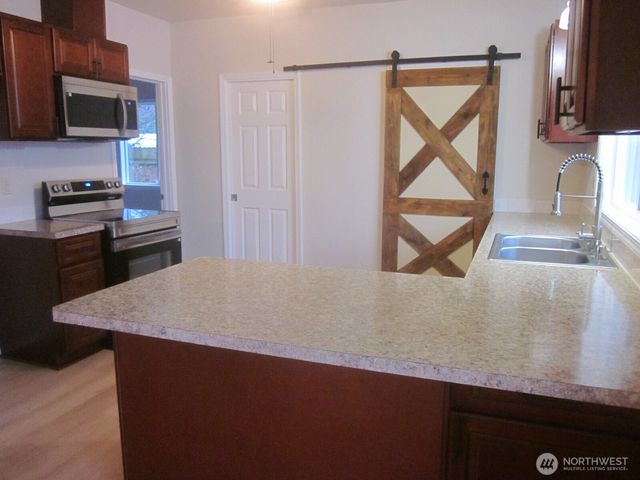 506 S Maple Street, Kelso, WA 98626