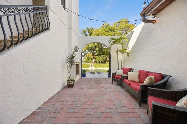 2059 WOODLAWN DRIVE, Orlando, FL 32803