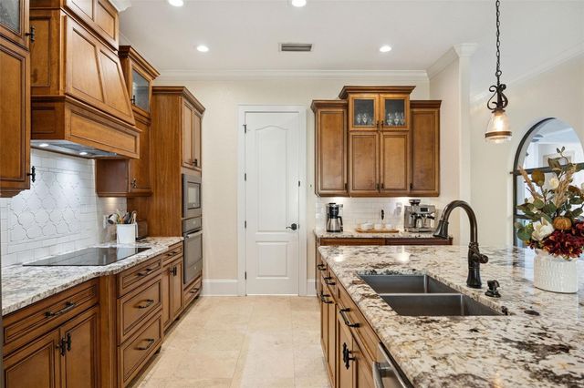 2059 WOODLAWN DRIVE, Orlando, FL 32803