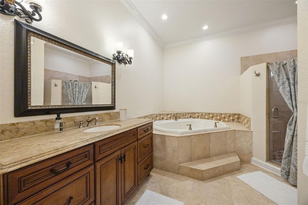 Image 21 of property listing at 2059 WOODLAWN DRIVE, Orlando, FL 32803