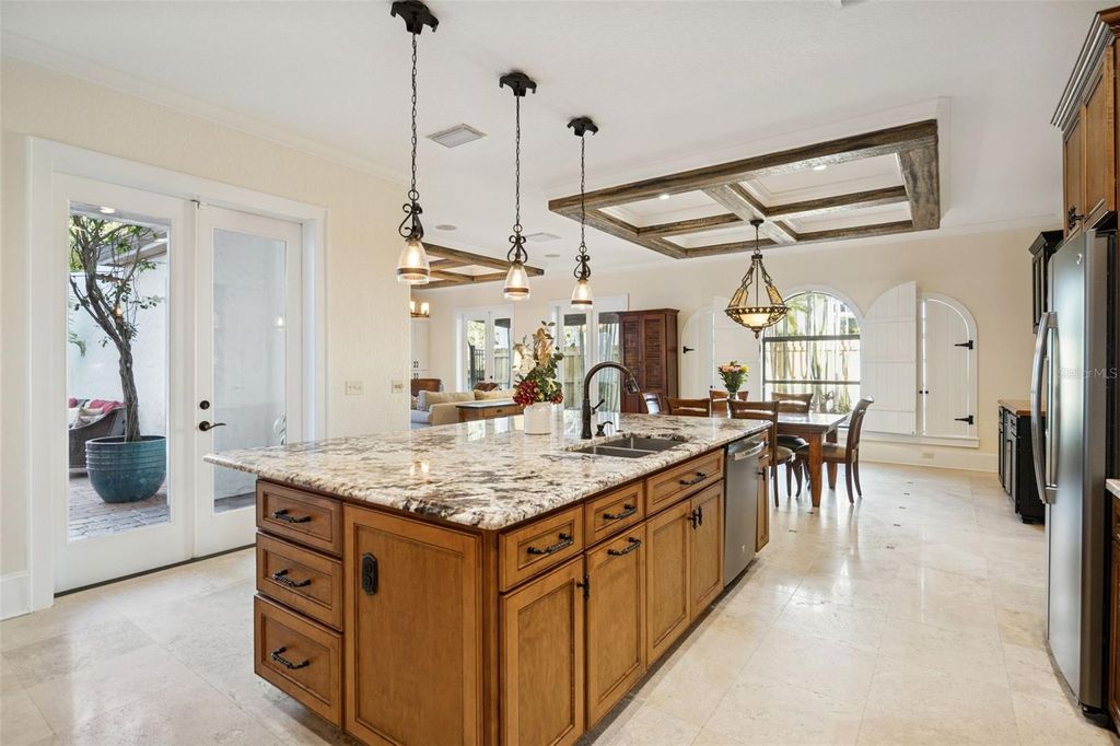 Image 8 of property listing at 2059 WOODLAWN DRIVE, Orlando, FL 32803