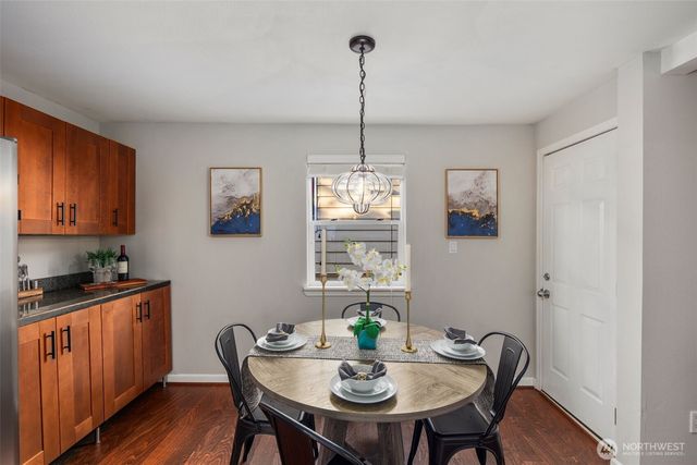 4446 39th Avenue SW, Seattle, WA 98116