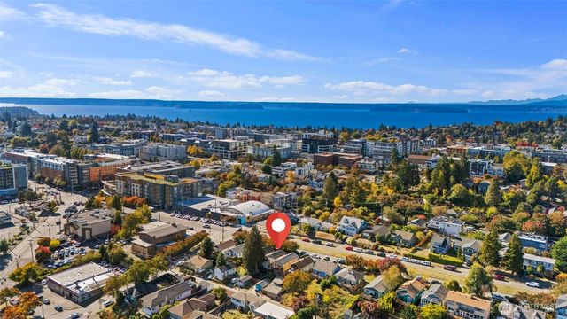 4446 39th Avenue SW, Seattle, WA 98116