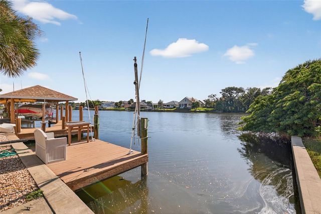 4 CEDAR HOLLOW COURT, Palm Coast, FL 32137