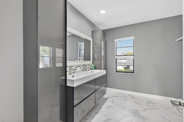 4 CEDAR HOLLOW COURT, Palm Coast, FL 32137