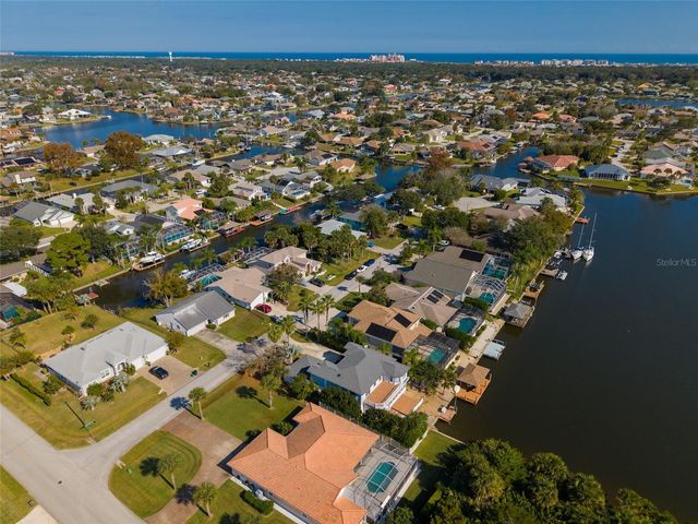 4 CEDAR HOLLOW COURT, Palm Coast, FL 32137