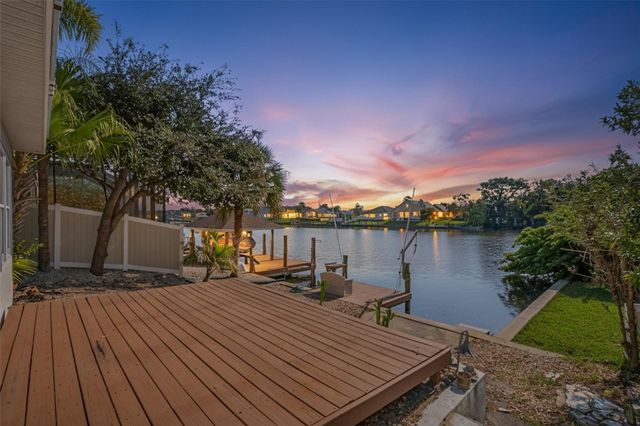 4 CEDAR HOLLOW COURT, Palm Coast, FL 32137