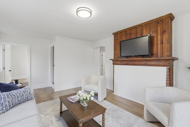 1 Pleasant Street, Merrimack, NH 03054