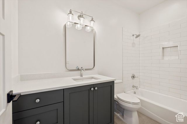 4324 S SECRETARIAT DR, Washington, UT 84780