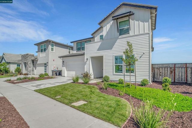 3368 Mulholland Dr, Lathrop, CA 95330