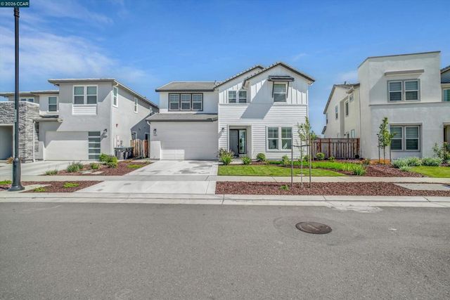 3368 Mulholland Dr, Lathrop, CA 95330