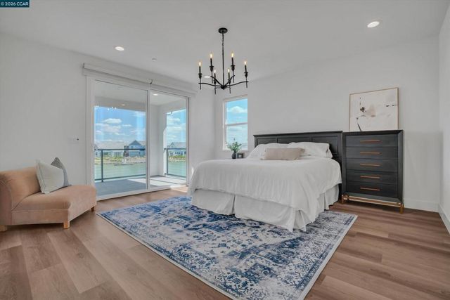 3368 Mulholland Dr, Lathrop, CA 95330