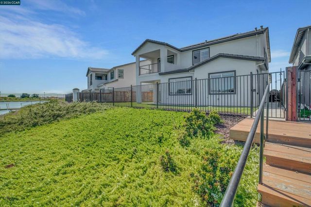 3368 Mulholland Dr, Lathrop, CA 95330