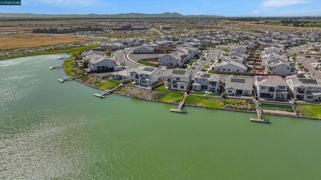 3368 Mulholland Dr, Lathrop, CA 95330