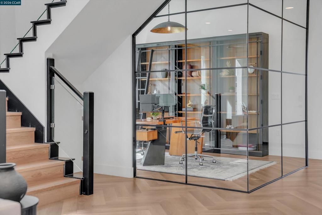 Image 10 of property listing at 3368 Mulholland Dr, Lathrop, CA 95330