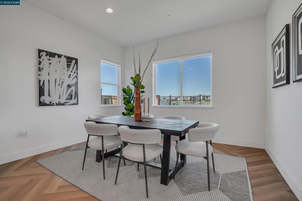 Image 28 of property listing at 3368 Mulholland Dr, Lathrop, CA 95330