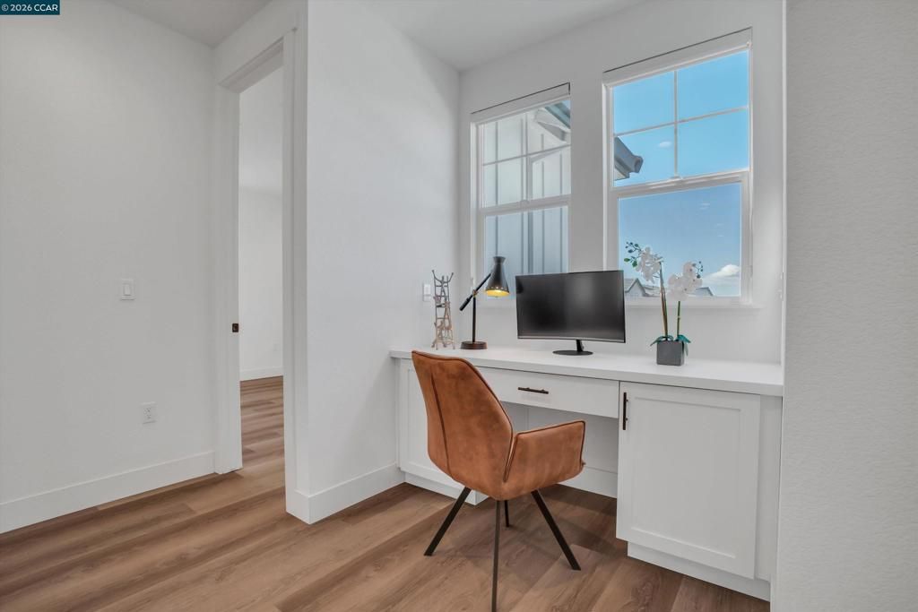 Image 41 of property listing at 3368 Mulholland Dr, Lathrop, CA 95330