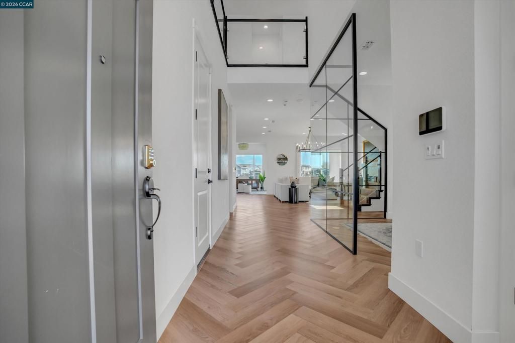 Image 8 of property listing at 3368 Mulholland Dr, Lathrop, CA 95330