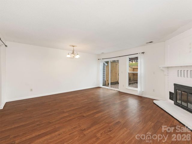 1023 Sardis Cove Drive, Charlotte, NC 28270