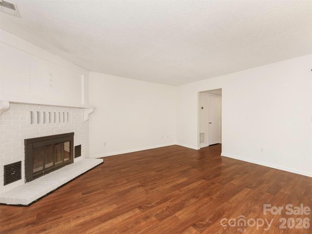 1023 Sardis Cove Drive, Charlotte, NC 28270