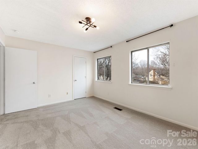 1023 Sardis Cove Drive, Charlotte, NC 28270