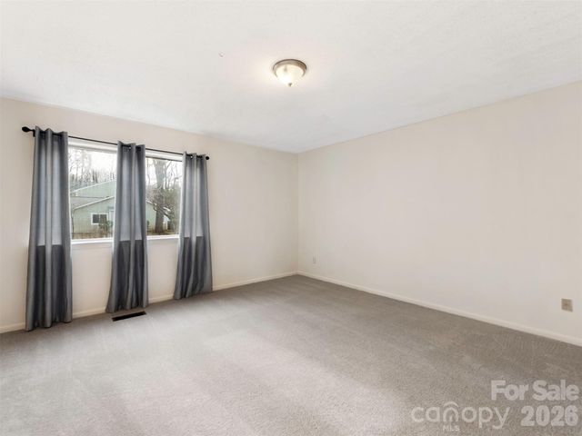 1023 Sardis Cove Drive, Charlotte, NC 28270