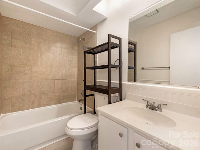 1023 Sardis Cove Drive, Charlotte, NC 28270