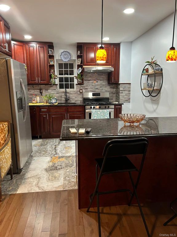 22518 112th Avenue, Queens Village, NY 11429