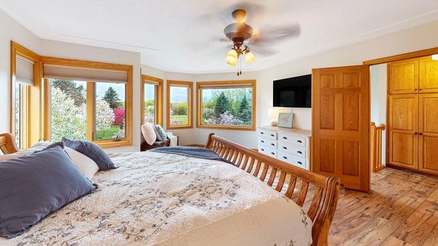 24149 Highview Avenue, Lakeville, MN 55044