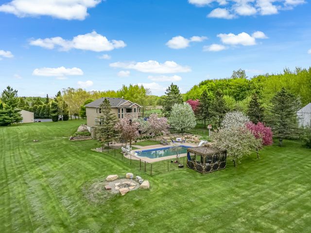 24149 Highview Avenue, Lakeville, MN 55044