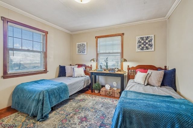 222 N 17th St, Kenilworth Boro, NJ 07033