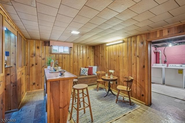 222 N 17th St, Kenilworth Boro, NJ 07033