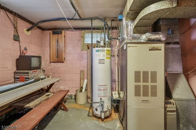 222 N 17th St, Kenilworth Boro, NJ 07033